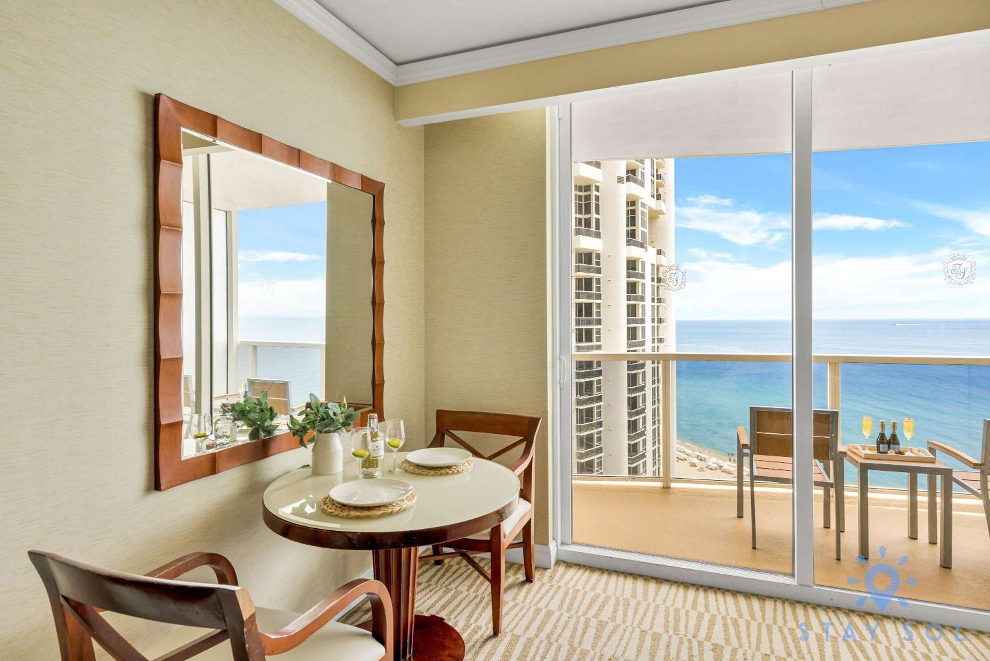 Deluxe Studio Ocean View Premium Amenities Βίλα Sunny Isles Beach Εξωτερικό φωτογραφία