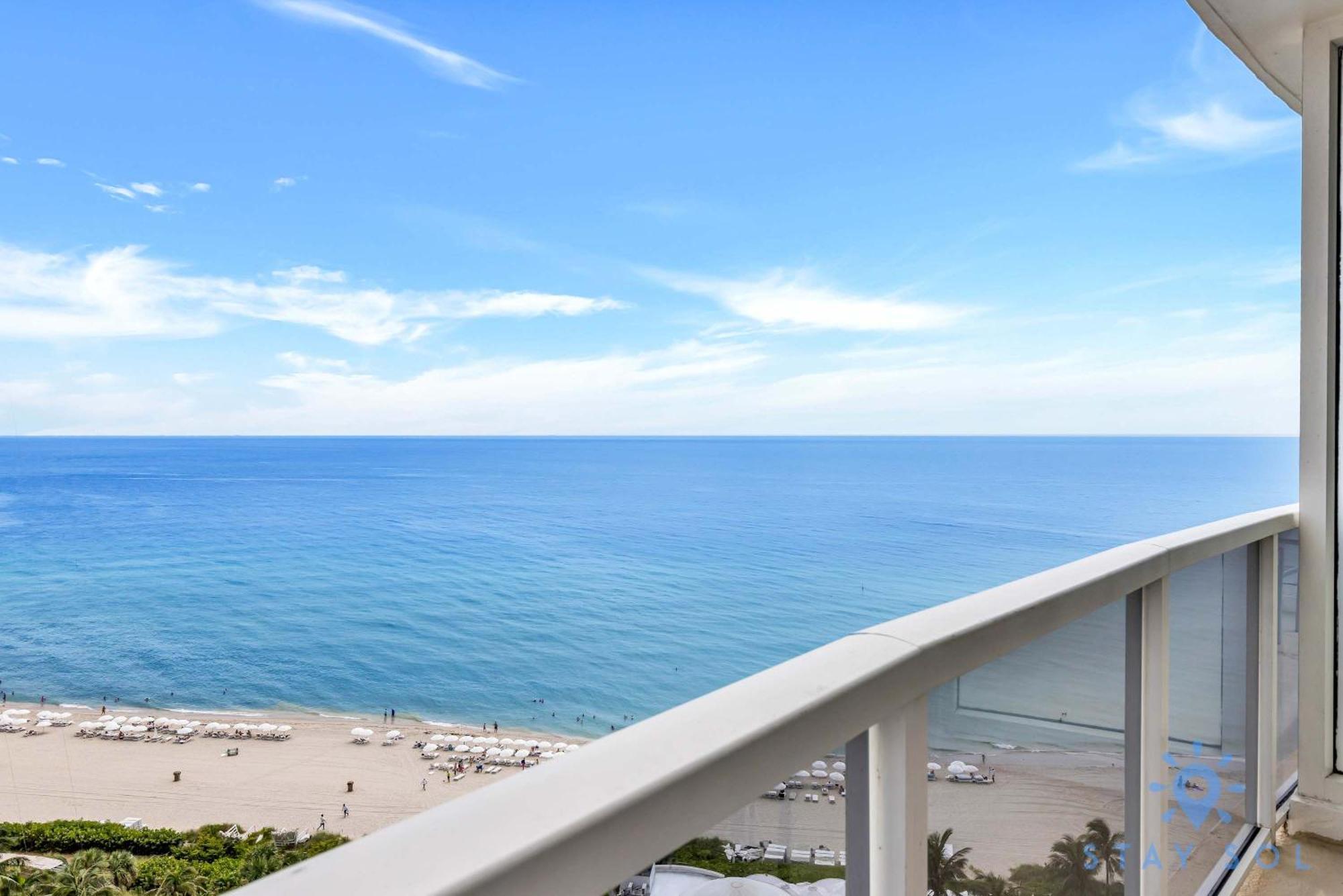 Deluxe Studio Ocean View Premium Amenities Βίλα Sunny Isles Beach Εξωτερικό φωτογραφία