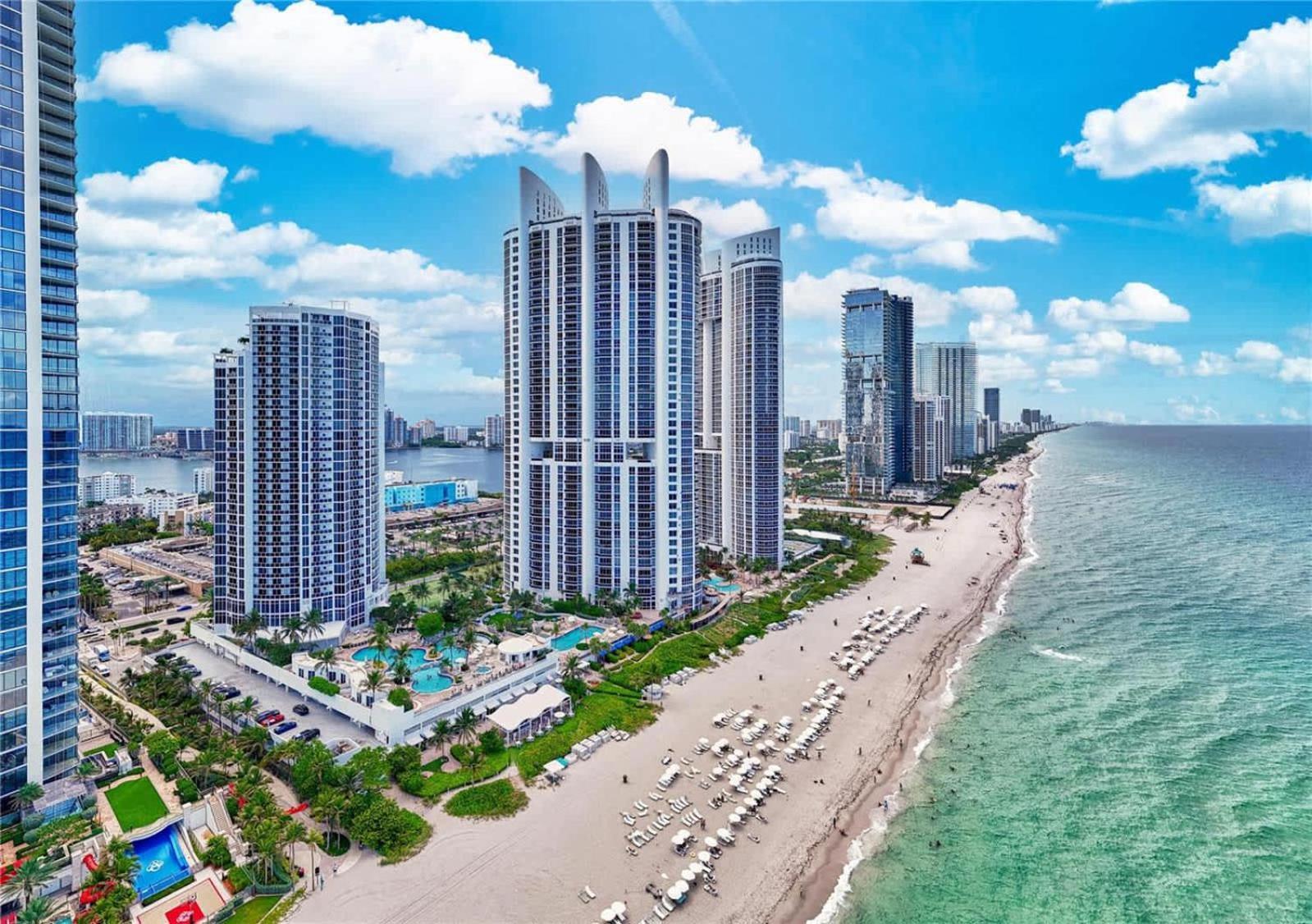 Deluxe Studio Ocean View Premium Amenities Βίλα Sunny Isles Beach Εξωτερικό φωτογραφία