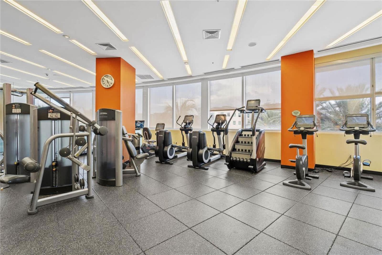 Deluxe Studio Ocean View Premium Amenities Βίλα Sunny Isles Beach Εξωτερικό φωτογραφία